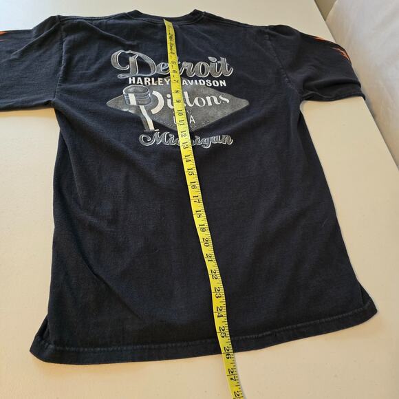 VTG Harley Davidson Detroit Pistons Wanted Tee Men's M Black Graphic Skull Flame - Picture 11 of 16